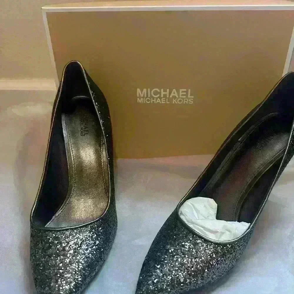 Michael Kors- Women’s Claire Pump Glitter Fabric Gunmetal Classic Heel Silver